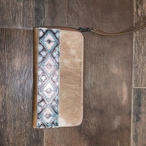 Cowhide wallet